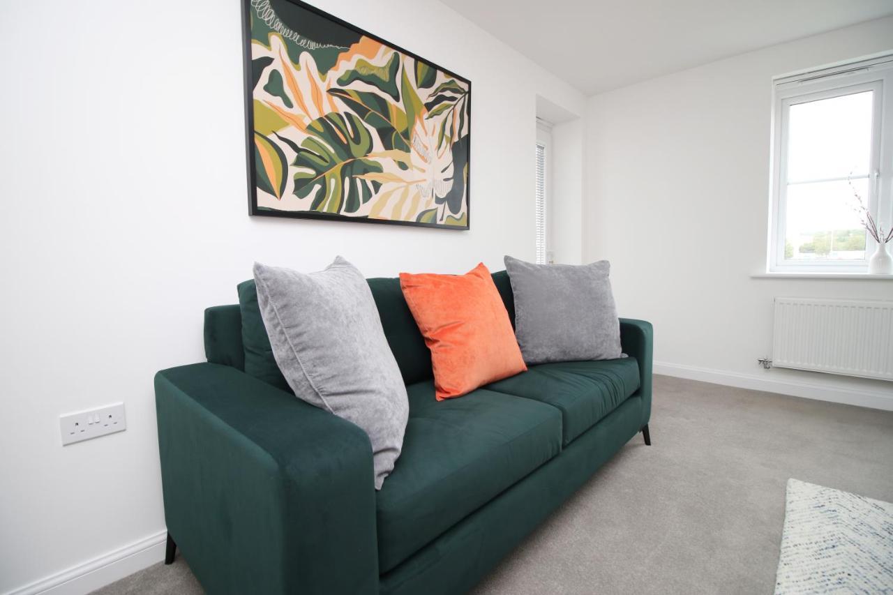 No 43 Stadium Views By Ssw - 2Br, Parking, Sleeps 4, 3Min Walk To Stadium, 10Min Drive To City Centre, Marina And Close To M4 Morriston Esterno foto