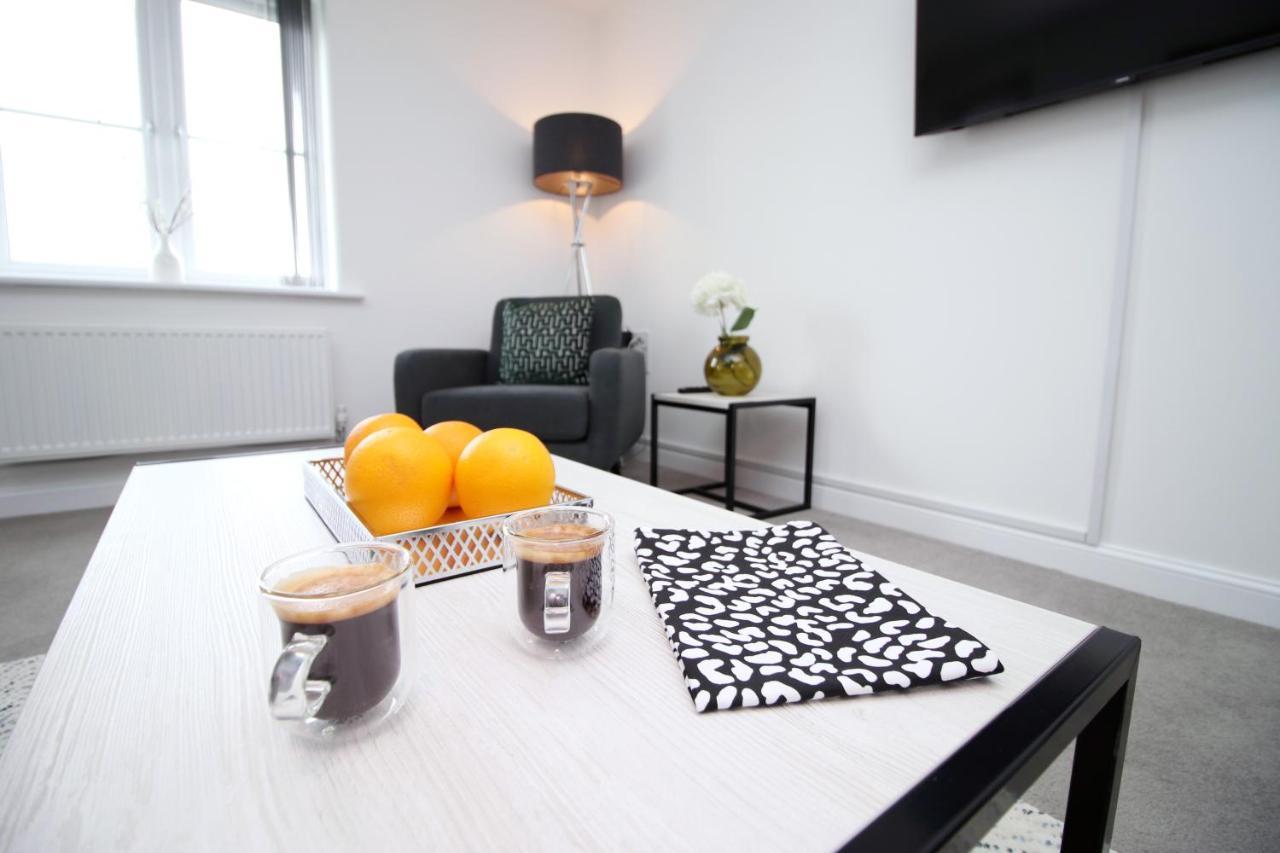 No 43 Stadium Views By Ssw - 2Br, Parking, Sleeps 4, 3Min Walk To Stadium, 10Min Drive To City Centre, Marina And Close To M4 Morriston Esterno foto